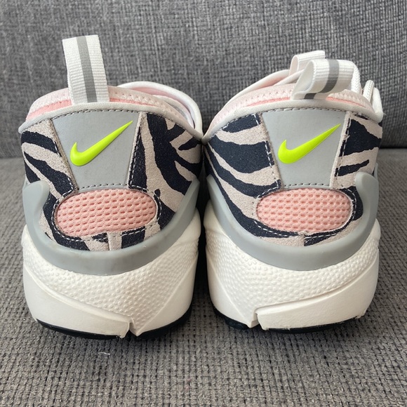 Nike Air Olivia Kim Footscape women’s shoe size 9.5 zebra print with side lace - Picture 7 of 10